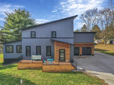 1470 Hillbrook Dr NE