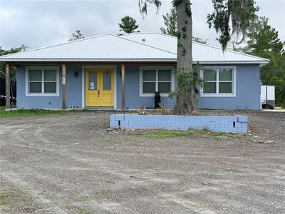 290 Redwood Ave