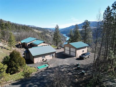 809 River Pointe Ln