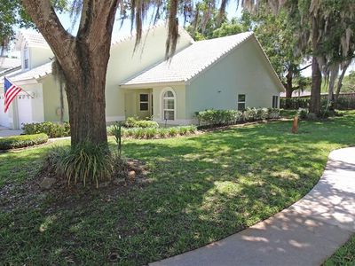 704 Moray Dr