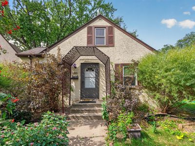 5336 Hiawatha Ln