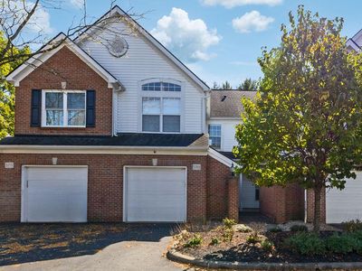 5769 Albany Grn