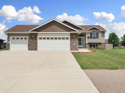 Property at 2011 12th Ave NE, Austin, MN