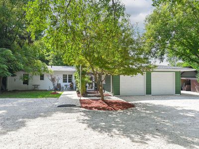 6123 West County Line ROAD