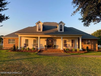 1656 Maura Ln SE