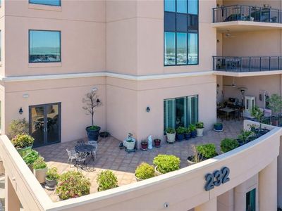 232 Lake Marina Ave APT 2A