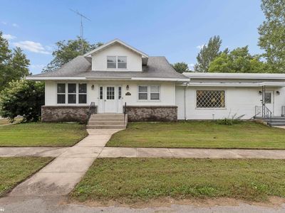 203 Maple St