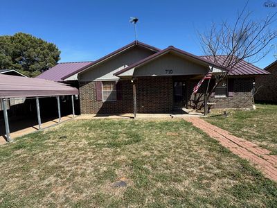 Property at 710 N Charles St, Seymour, TX