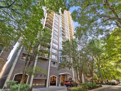 1515 N Astor St #17BC