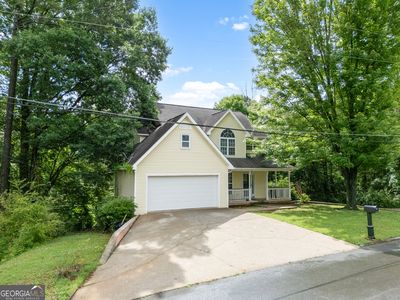8 College View Dr SW