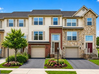 95 Colonial Dr
