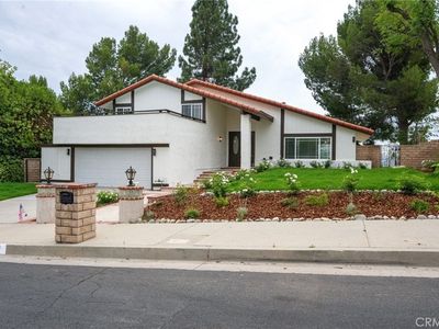 19100 Merion Dr