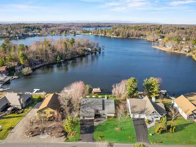 149 Lake Shore Drive E