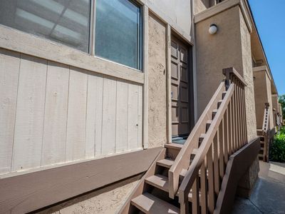 6707 Thornwood St UNIT 18