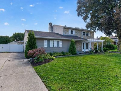 1352 Roelke Dr