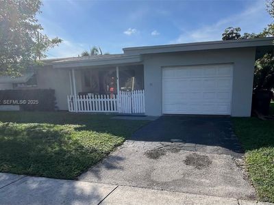 Property at 91 Fronton Blvd, Dania, FL