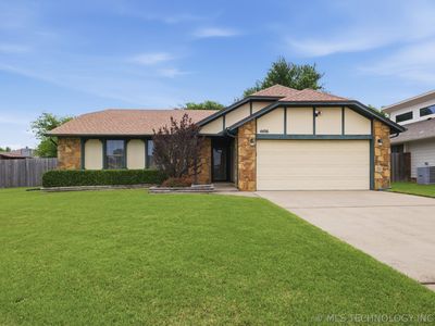 4406 W Lansing Pl