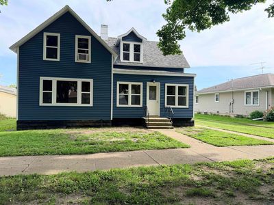 403 Main St