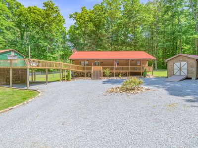 3394 Laurel Wood Rd
