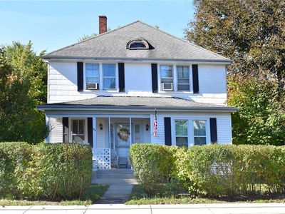 404 Woonasquatucket Ave