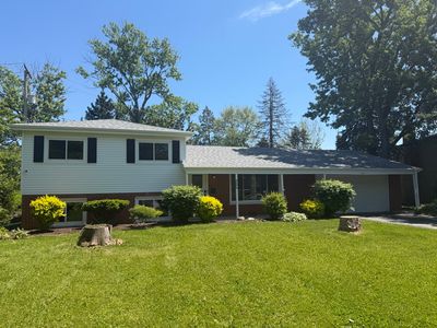 Property at 1339 Heather Rd, Homewood, IL