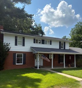 165 Colonial Dr