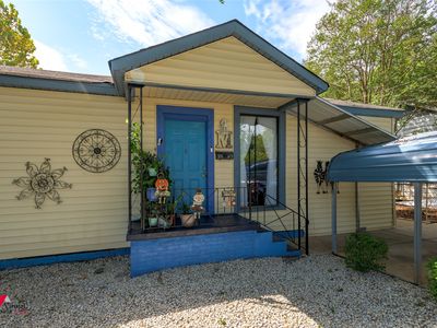 2524 Broadway Dr