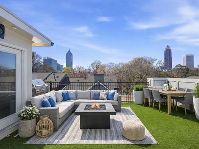 353 Brownstones Cir NE