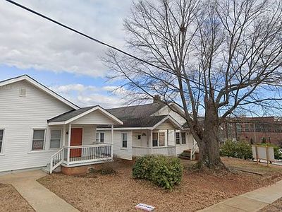 98 Grace St