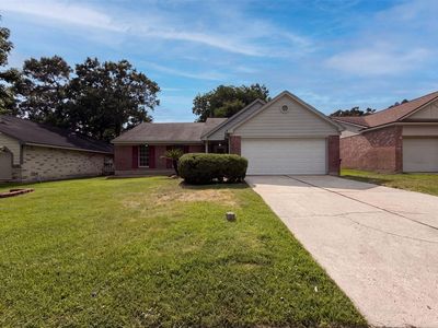 4011 Hunnington Dr