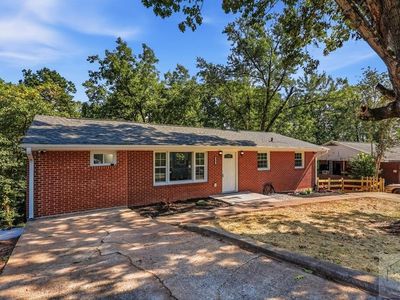 1303 Carver Ct
