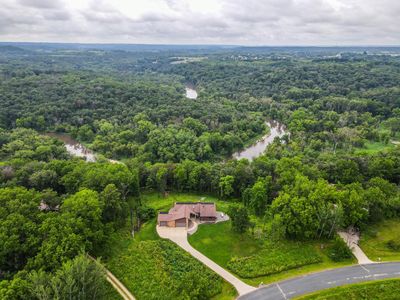 924 Windermere Ct NW