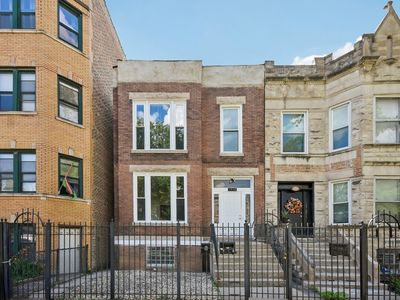 1914 S Hamlin Ave