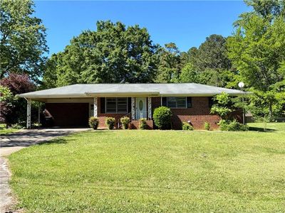 Property at 3950 Hubert Dr, Powder Springs, GA