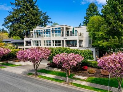 101 99th Avenue NE #101