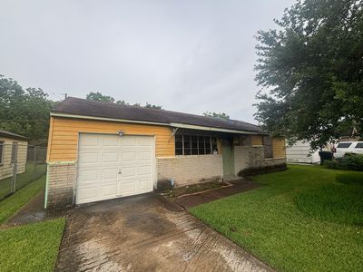 Property at 10517 Rosehaven Dr, Houston, TX