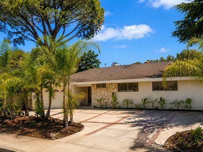 11425 Dona Evita Dr