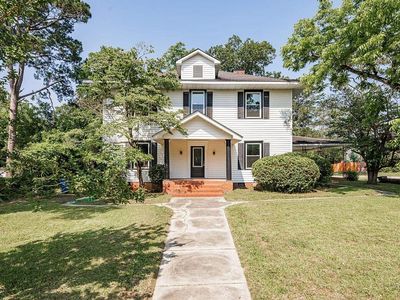 3715 Palmetto Ave
