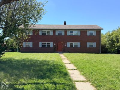 5907 Staughton Dr