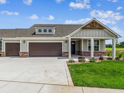 215 W Pepper Tree Rd