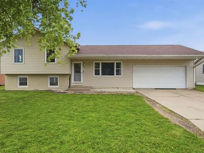 2702 S Skyway Rd