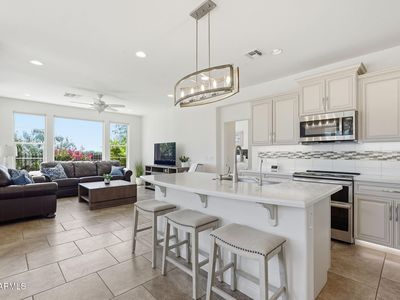 905 E COBBLE STONE Drive