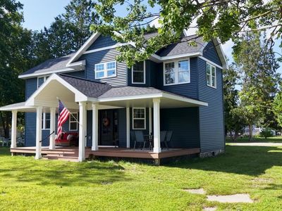 302 W Dresden St