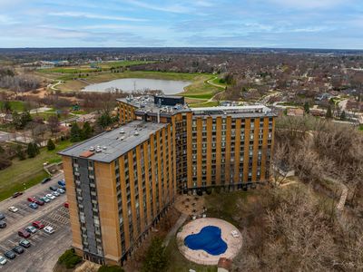 1 Renaissance Pl UNIT 1115