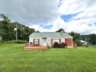 Property at 8075 Pipers Gap Rd, Galax, VA