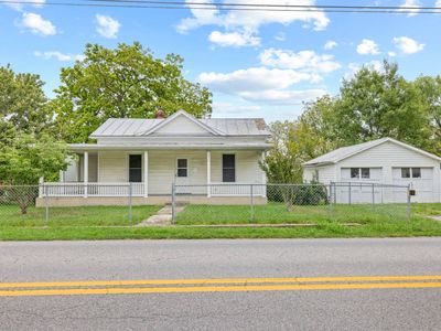 655 Battlefield Rd