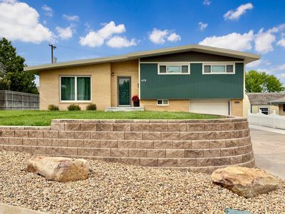 470 Lawrence Dr