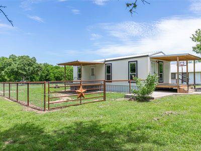 601 E Reynosa Ave