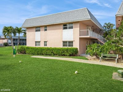 18081 SE Country Club Dr