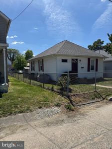 610 Lincoln St